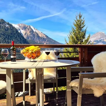 Les Flambeaux - With Panoramic View Châtel