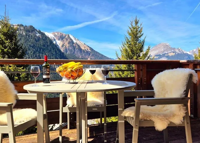 Les Flambeaux - With Panoramic View Châtel